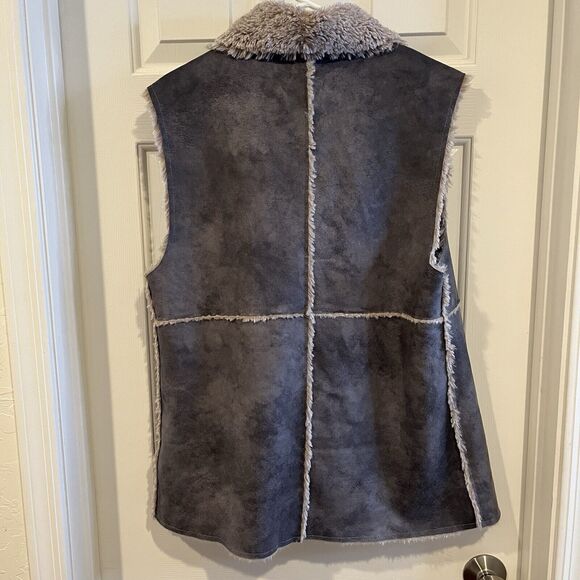 DYLAN Grey Size Large Faux Shearling Suede/Fur Very Soft Vest Womens - Picture 5 of 13